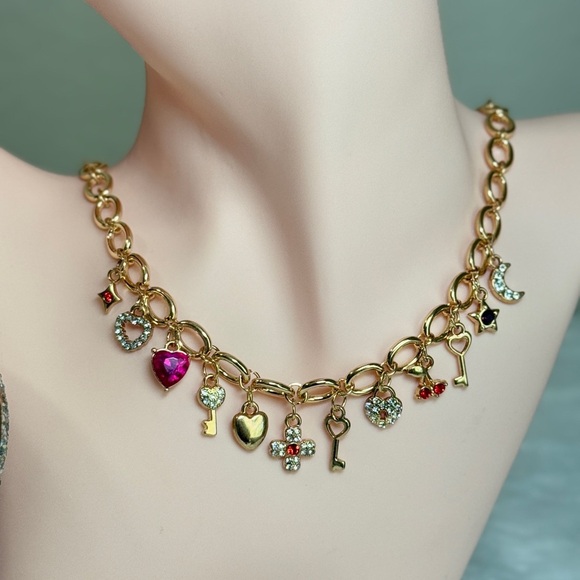 ⚜️💕 Gold Charm Necklace with Charms